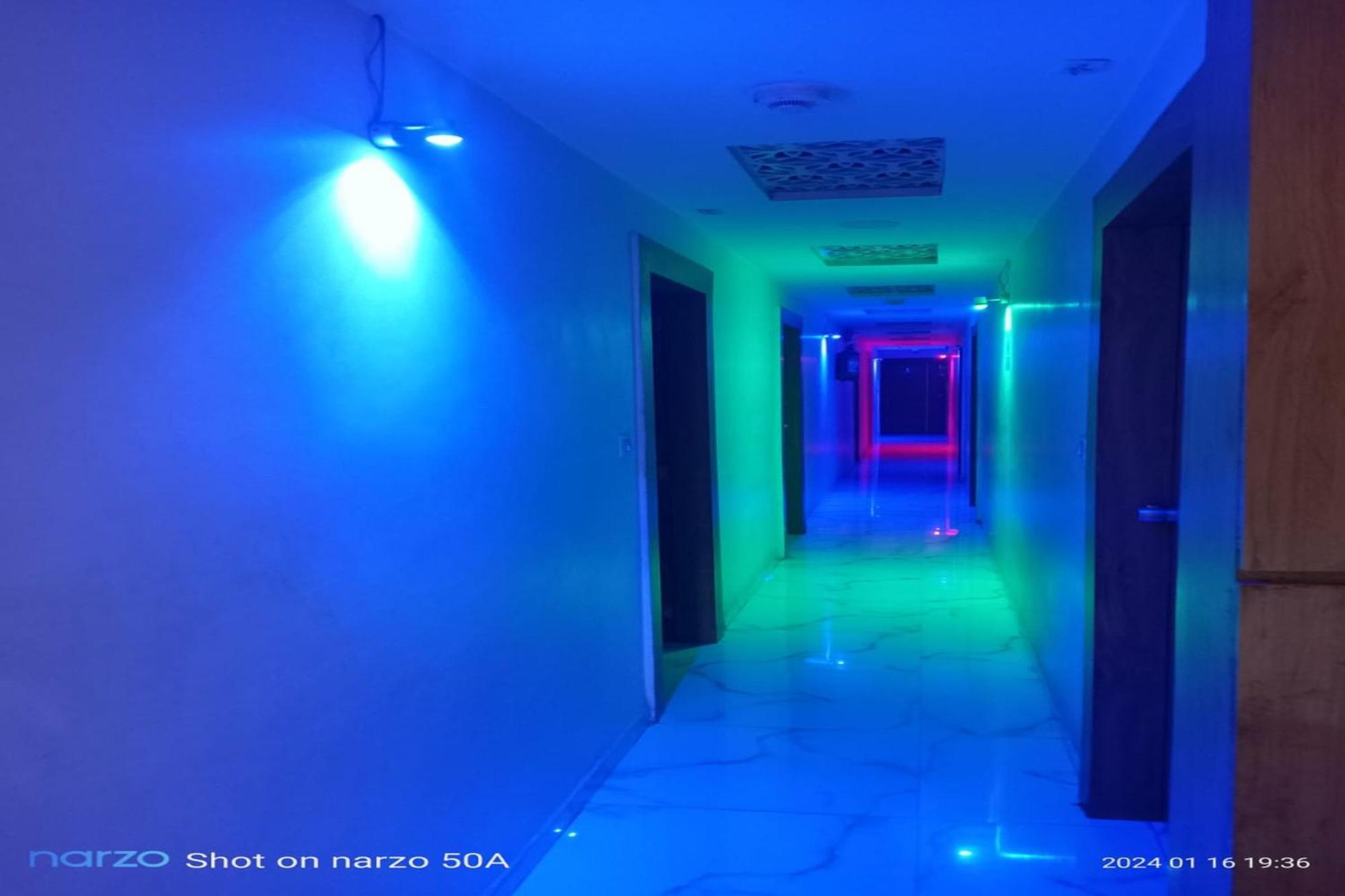 Hotel New Lake View アーメダバード エクステリア 写真