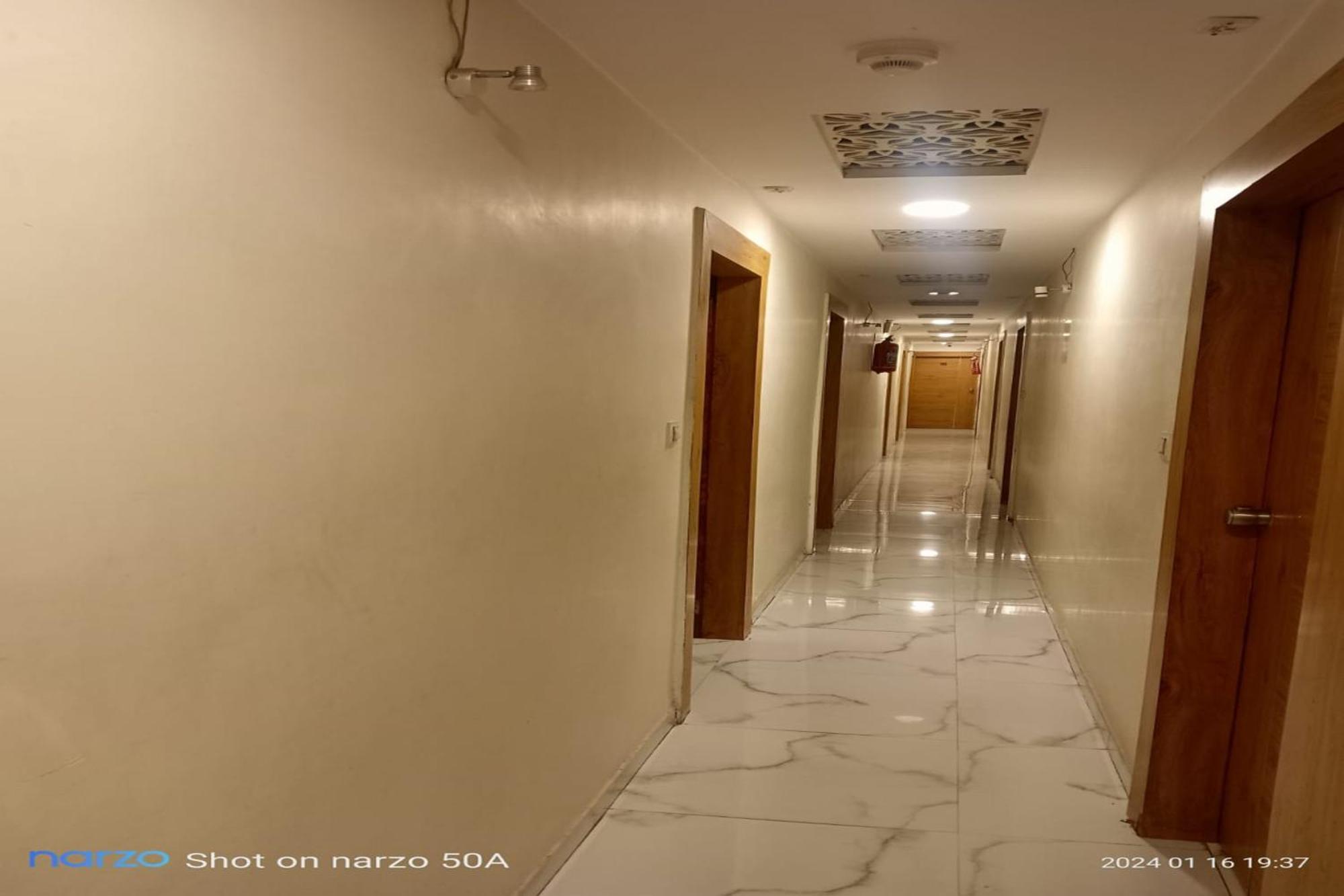 Hotel New Lake View アーメダバード エクステリア 写真