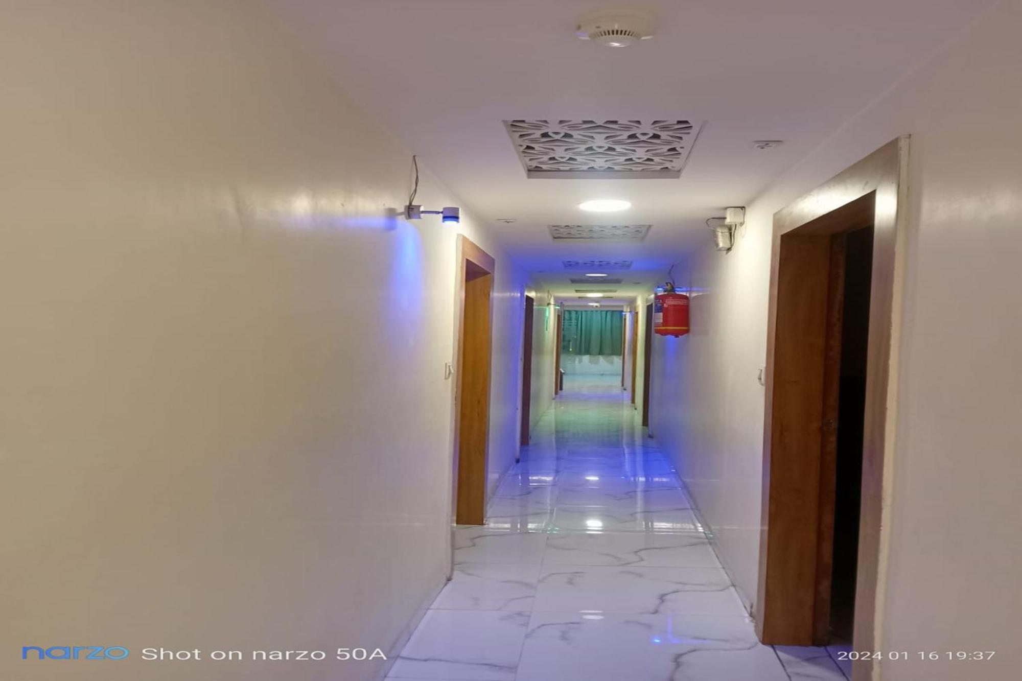 Hotel New Lake View アーメダバード エクステリア 写真